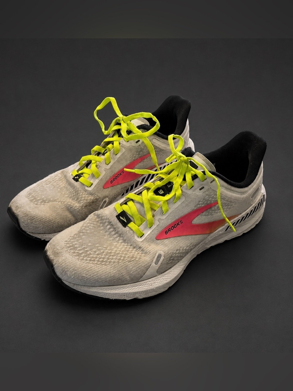 Brooks Launch GTS 9 - Running Shoes 👟 Size 9